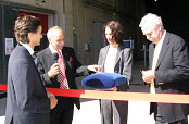 Торжественное открытие смесительной установки (слева направо Дирк Зайтц, Манфред Зайтц, Синди Арнольд и Хайнц  Фенрих)